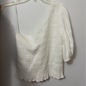 AMERICAN EAGLE! White Puffy One-Sleeved Stylish Top